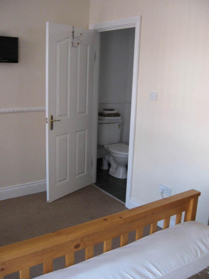 Phoenix B&B Londonderry Room photo